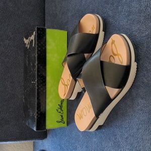 Sam Edelman Audrea, Black Leather criss cross sandals in Women's Size 7.5.